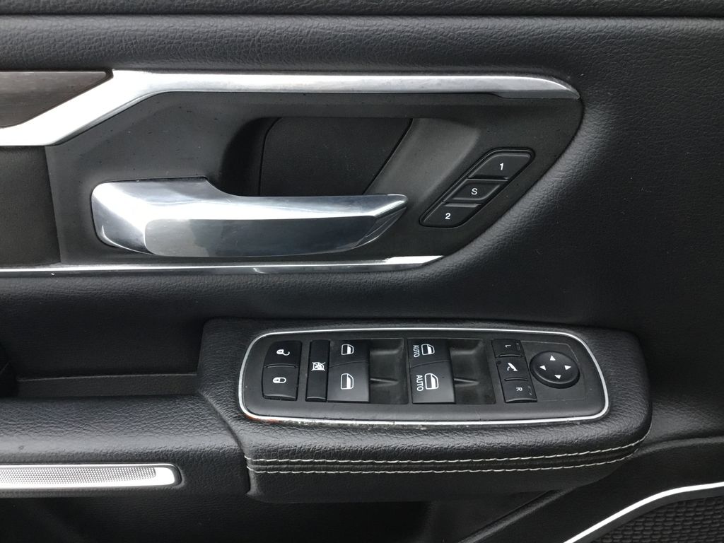 Thumbnail: 2022 RAM 1500 - 17