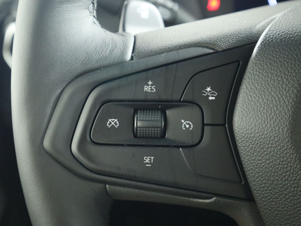 Thumbnail: 2023 Chevrolet Bolt EV - 11