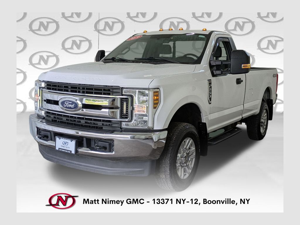 Oxford White 2019 Ford F-250 Super Duty Pickup Truck Four-Wheel Drive 6-Speed Automatic