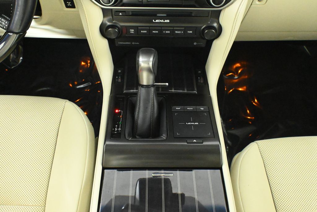 Thumbnail: 2022 Lexus GX - 24