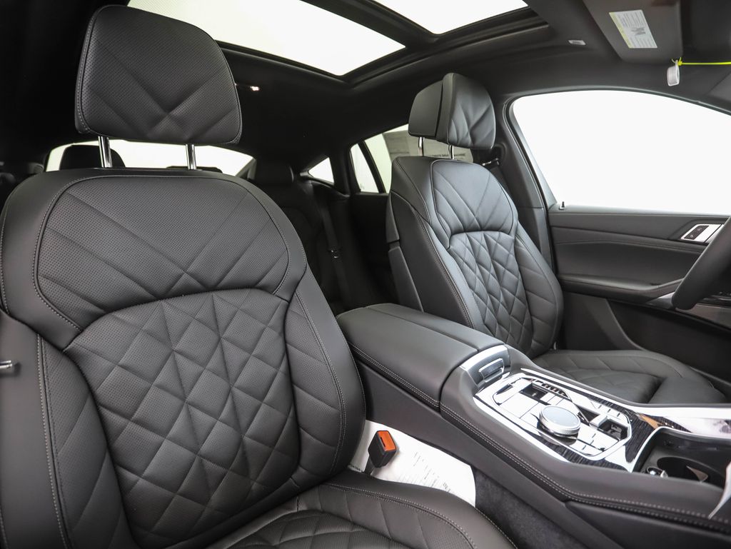 Thumbnail: 2026 BMW X6 - 32