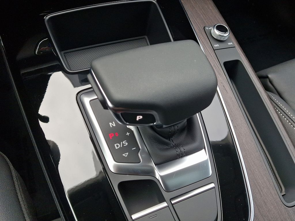 2025 Audi Q5 Premium 16