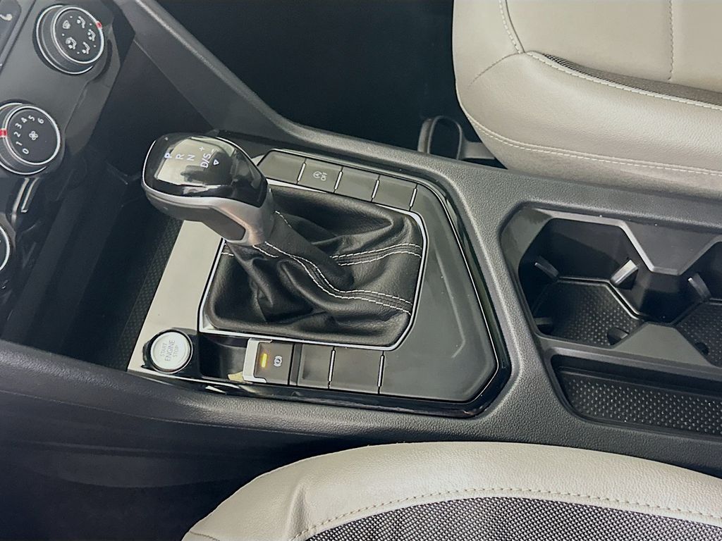 Thumbnail: 2023 Volkswagen Taos - 16