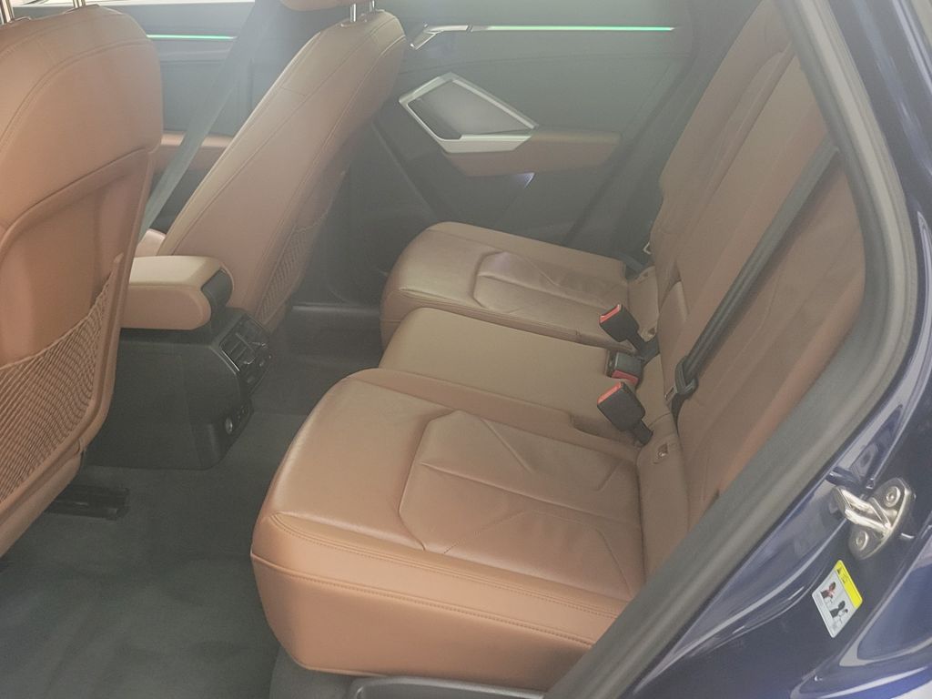 Thumbnail: 2022 Audi Q3 - 21