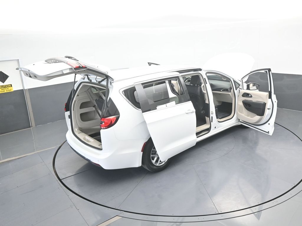 Used 2023 Bright White Clearcoat Chrysler Touring L image 68