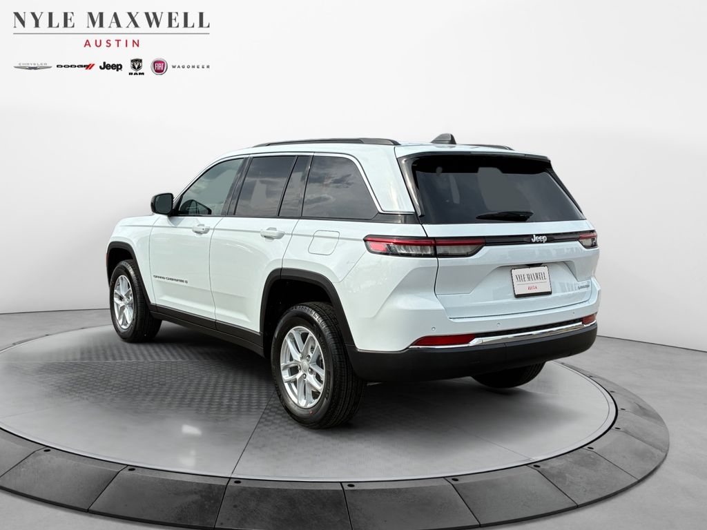 New Car 2025 Jeep Grand Cherokee  Laredo For Sale Under $35,000 In Austin, Texas