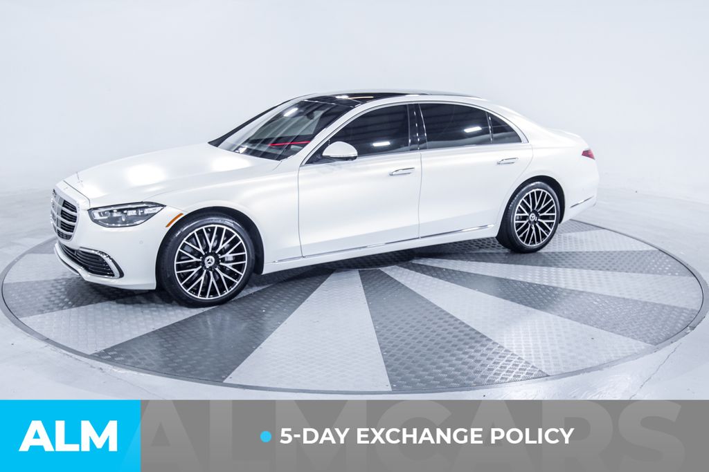 Used 2022 White Mercedes-Benz S 580 image 3