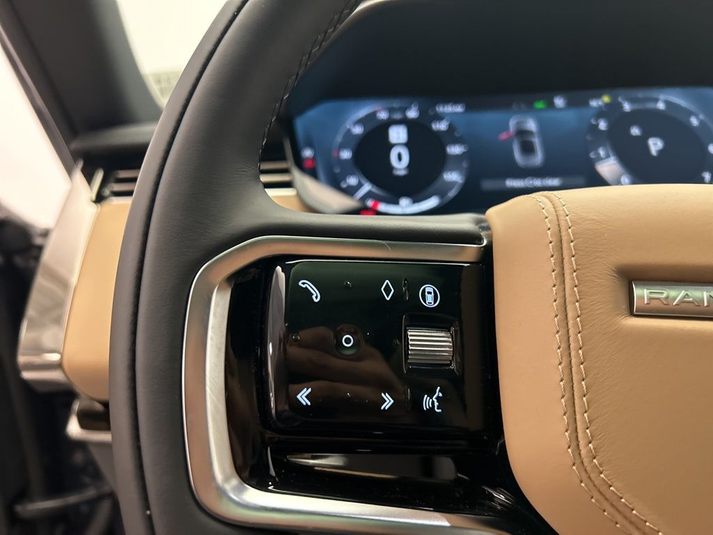 Thumbnail: 2026 Land Rover Range Rover Sport - 14