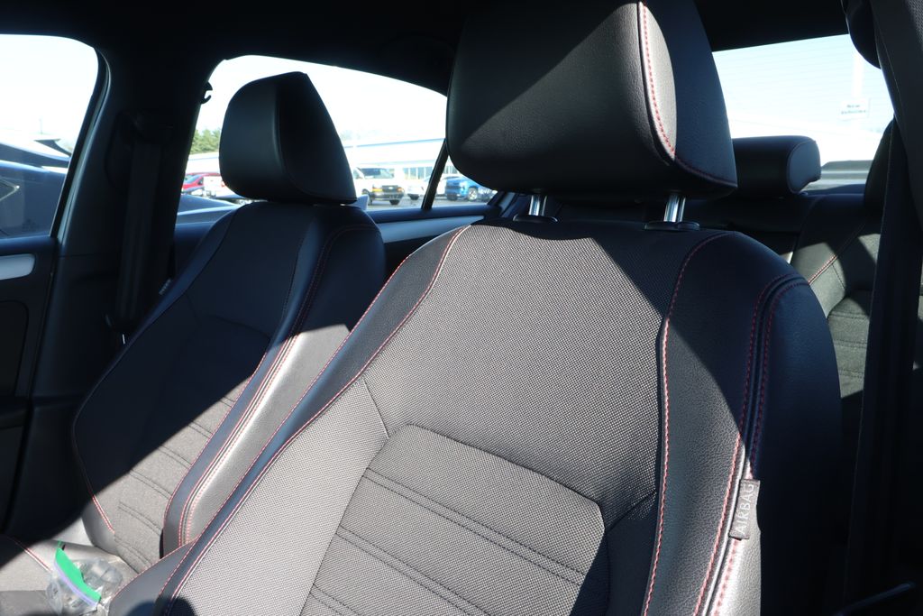 Thumbnail: 2013 Volkswagen Jetta - 9