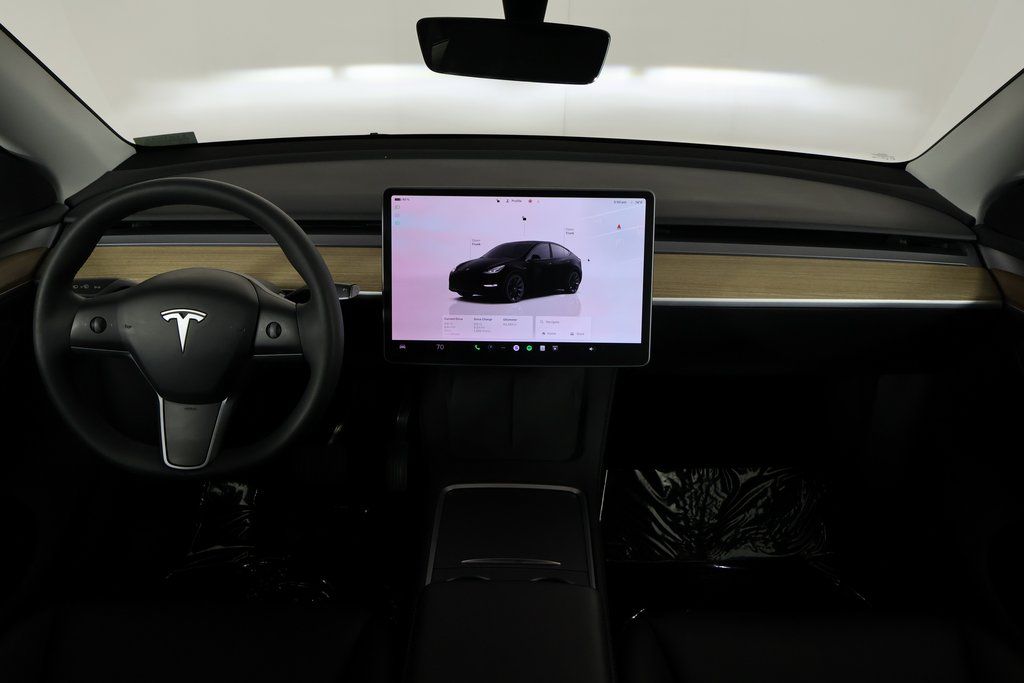 Thumbnail: 2023 Tesla Model Y - 8