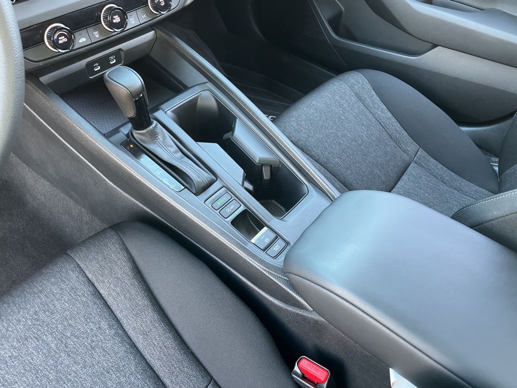 2024 Honda Accord LX 19
