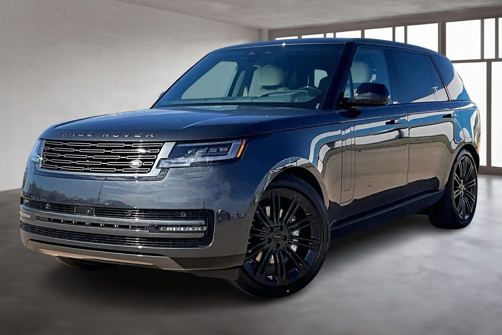 2026 Land Rover Range Rover P400 SE LWB AWD