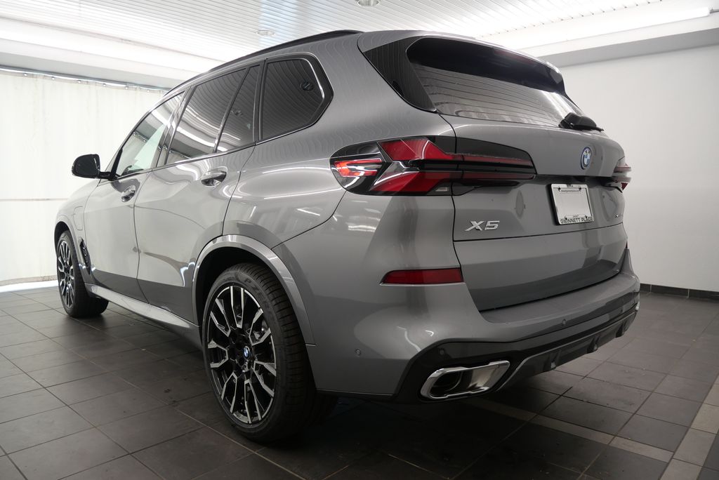 2025 BMW X5 xDrive50e 5