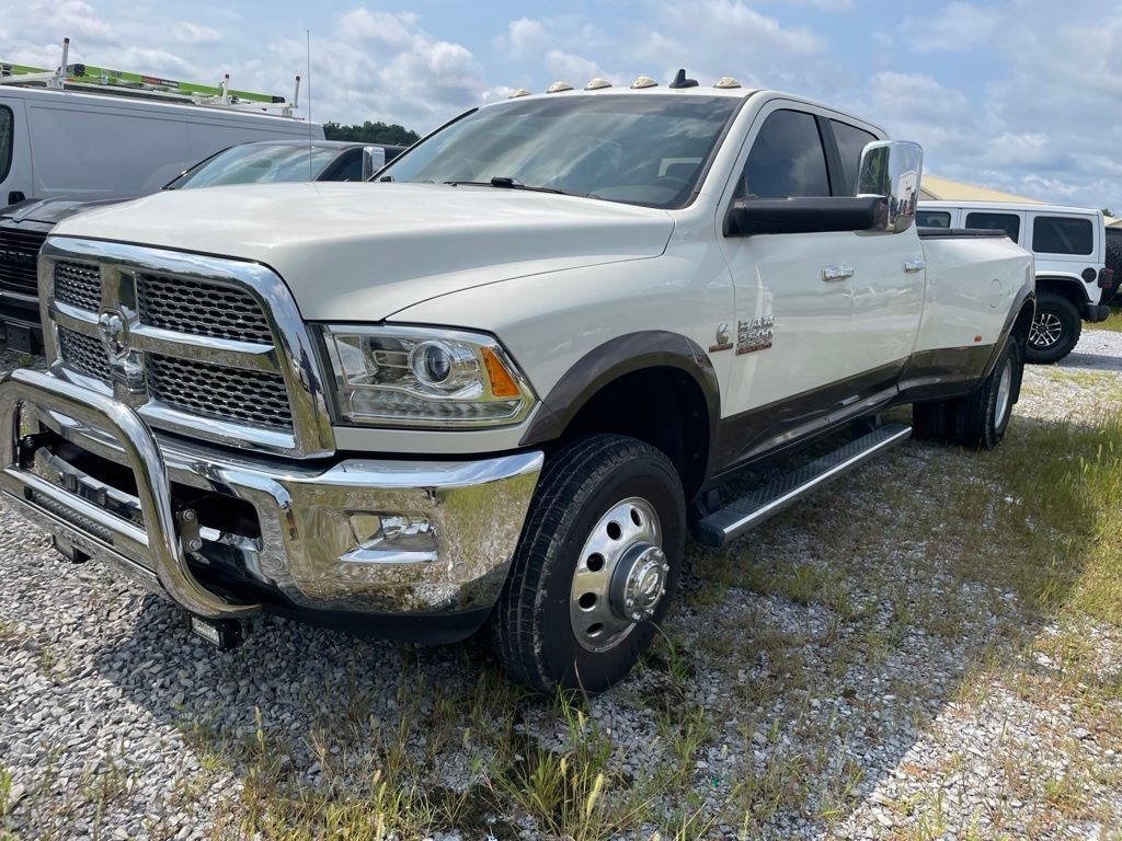 Pearl White 2018 RAM 3500 Pickup Truck Four-Wheel Drive 6-Speed Automatic