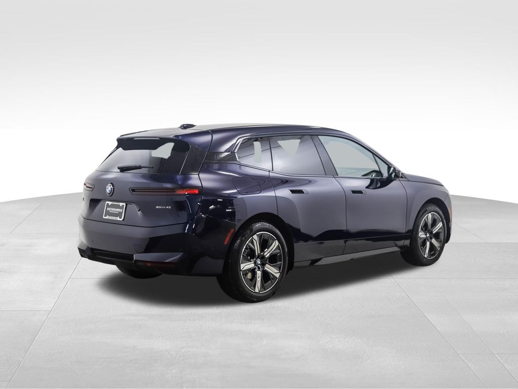 Thumbnail: 2026 BMW iX - 5