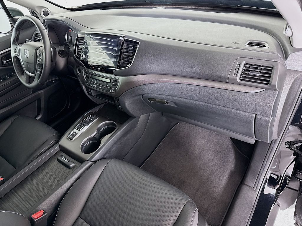 Thumbnail: 2023 Honda Ridgeline - 17