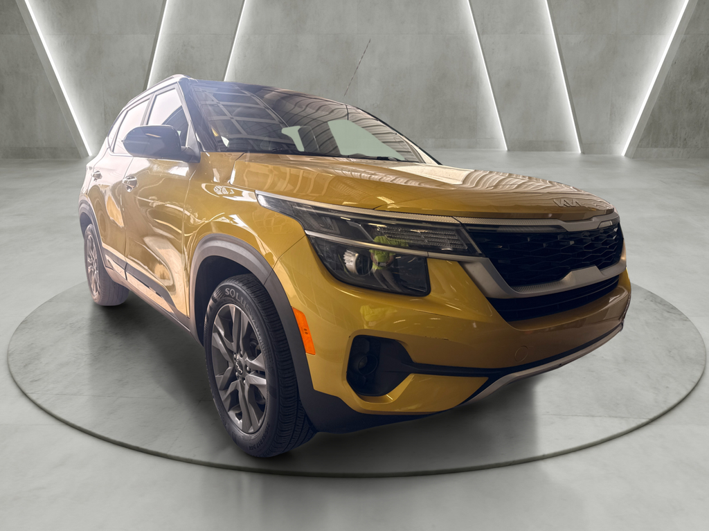 Starbright Yellow/Black Roof 2022 Kia Seltos SUV / Crossover All-Wheel Drive Continuously Variable Transmission