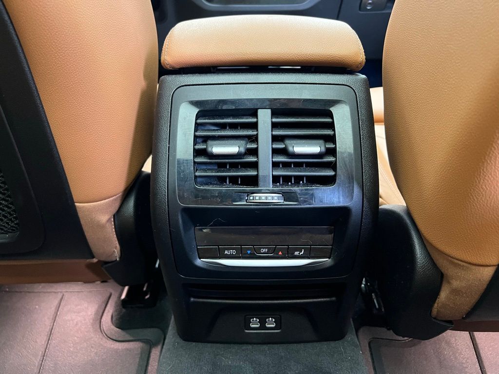 Thumbnail: 2021 BMW X3 - 9