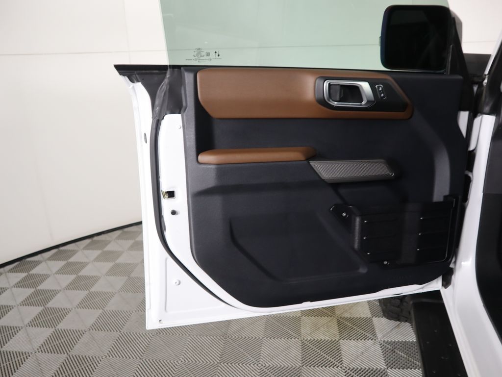 Thumbnail: 2022 Ford Bronco - 25