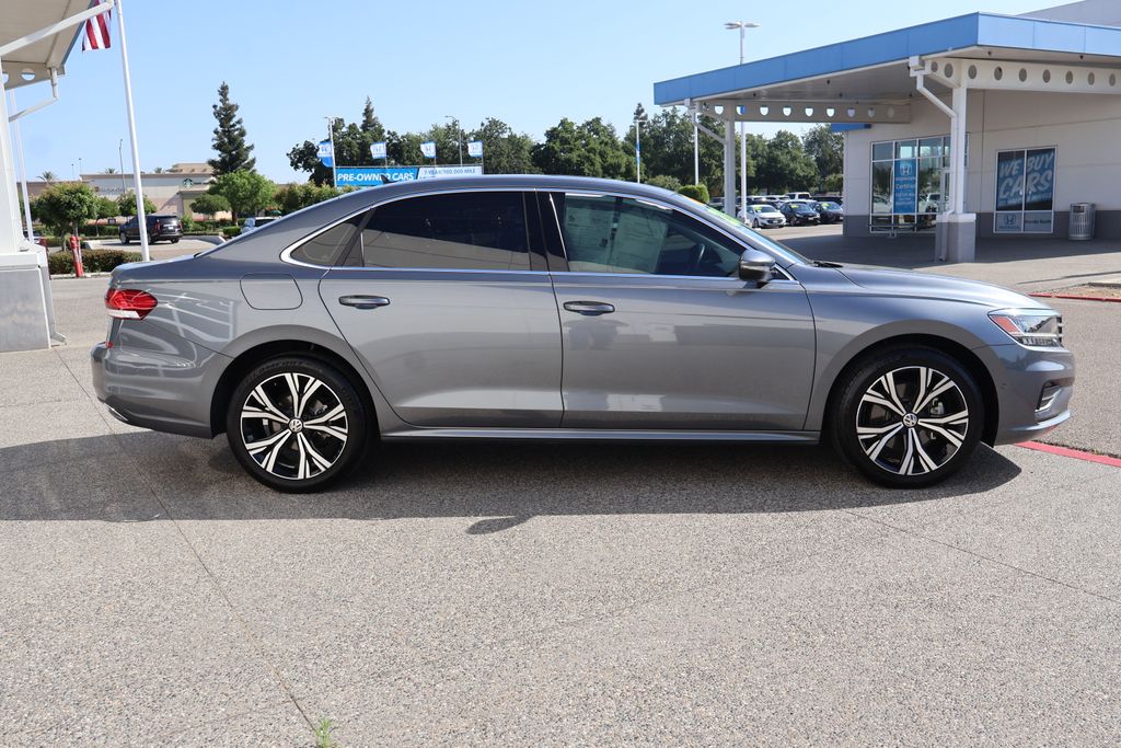 2020 Volkswagen Passat 2.0T 4