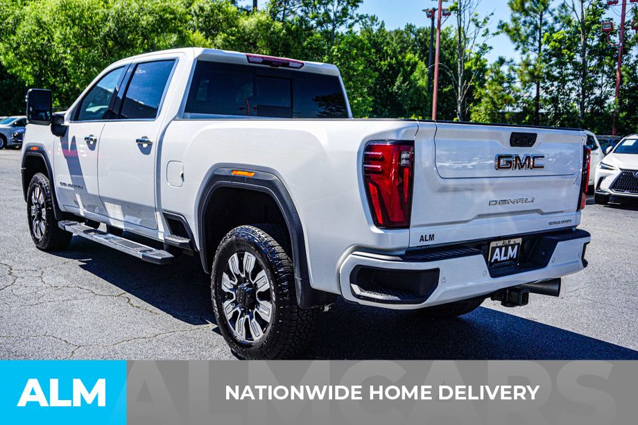 Used 2024 White GMC Denali image 5