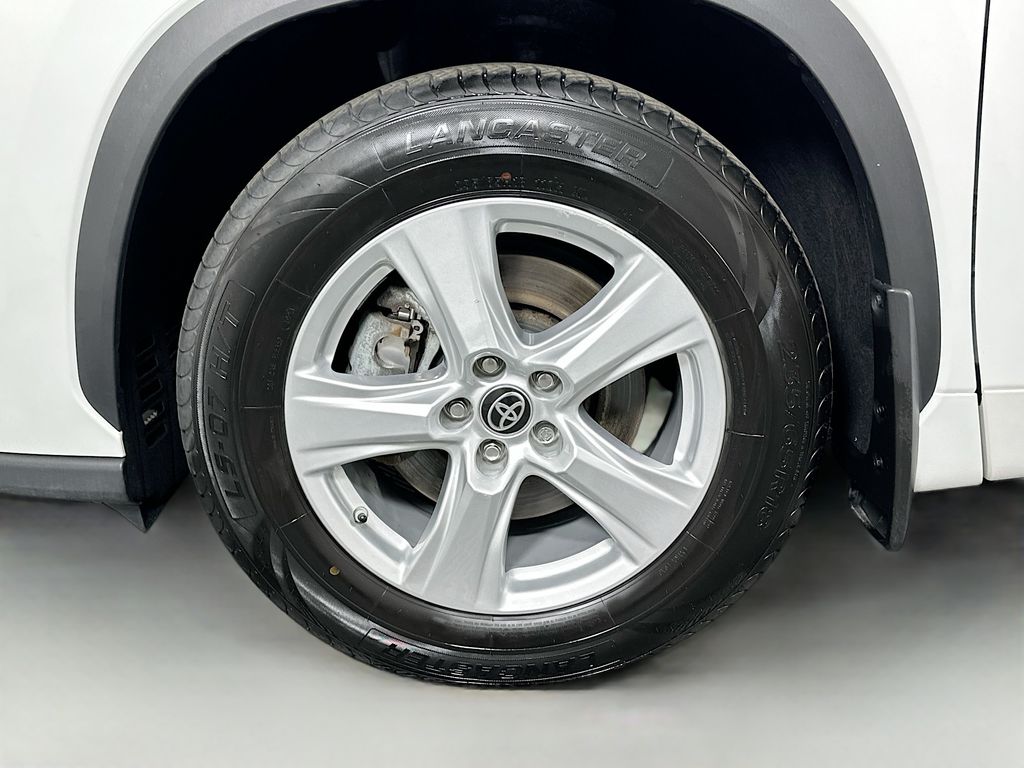 2023 Toyota Highlander L 30
