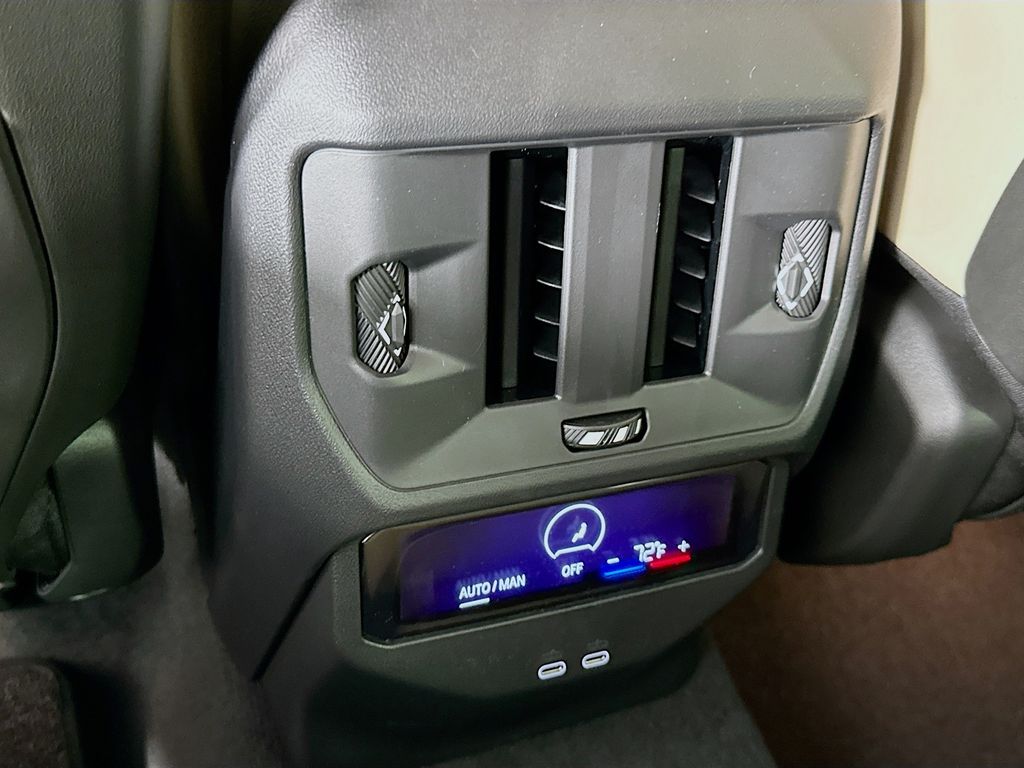 Thumbnail: 2026 BMW X3 - 18