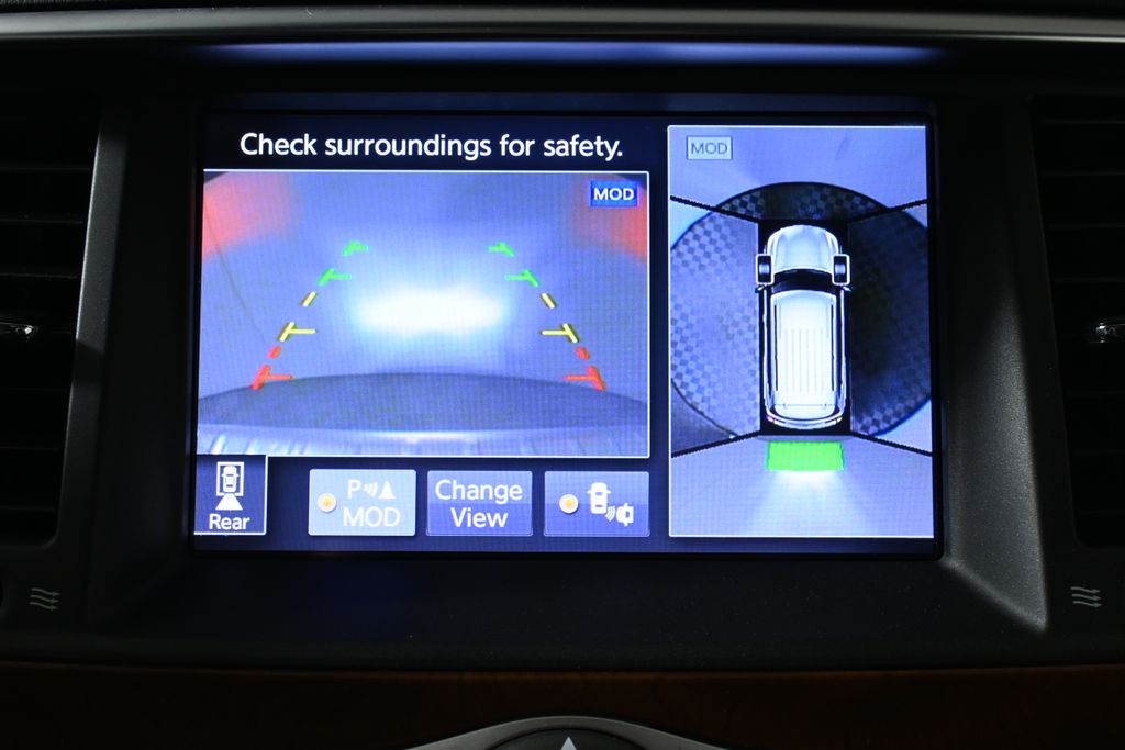 Thumbnail: 2018 INFINITI QX80 - 25