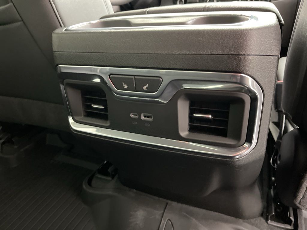 Thumbnail: 2026 Chevrolet Silverado 2500 - 20