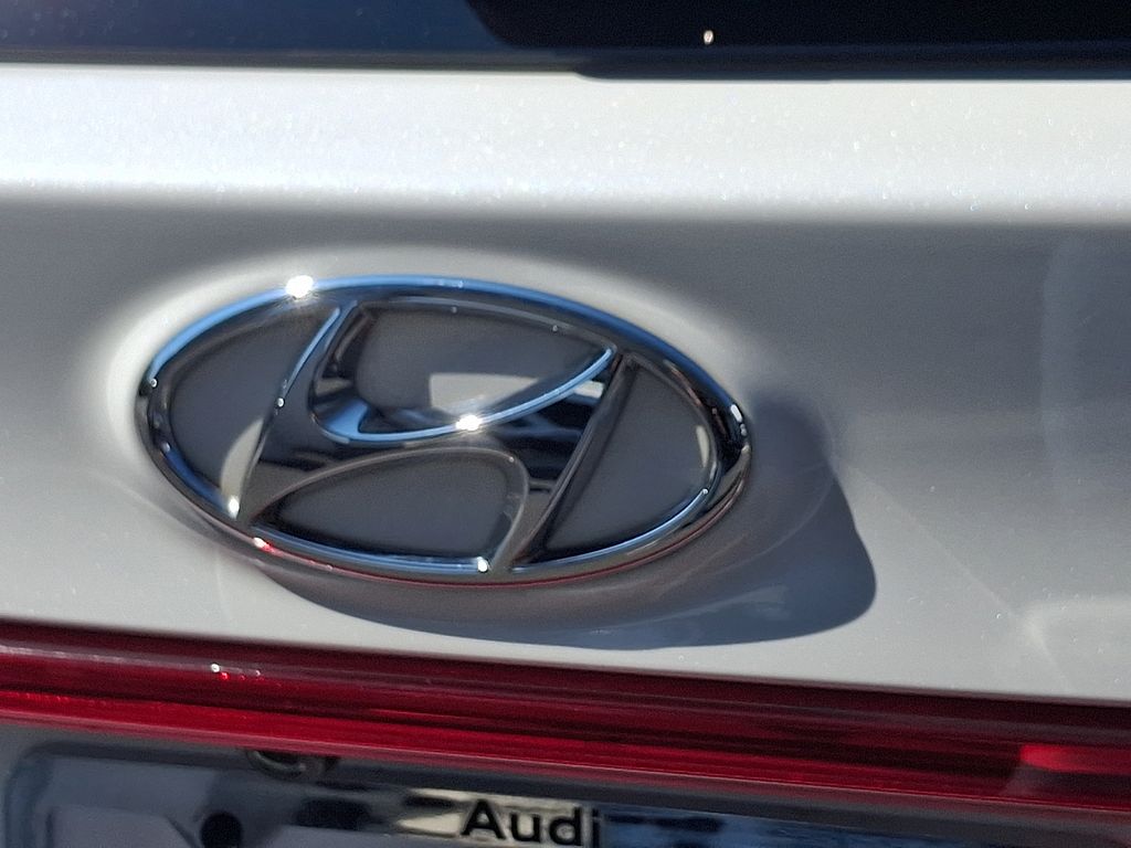 Thumbnail: 2023 Hyundai Santa Fe - 29