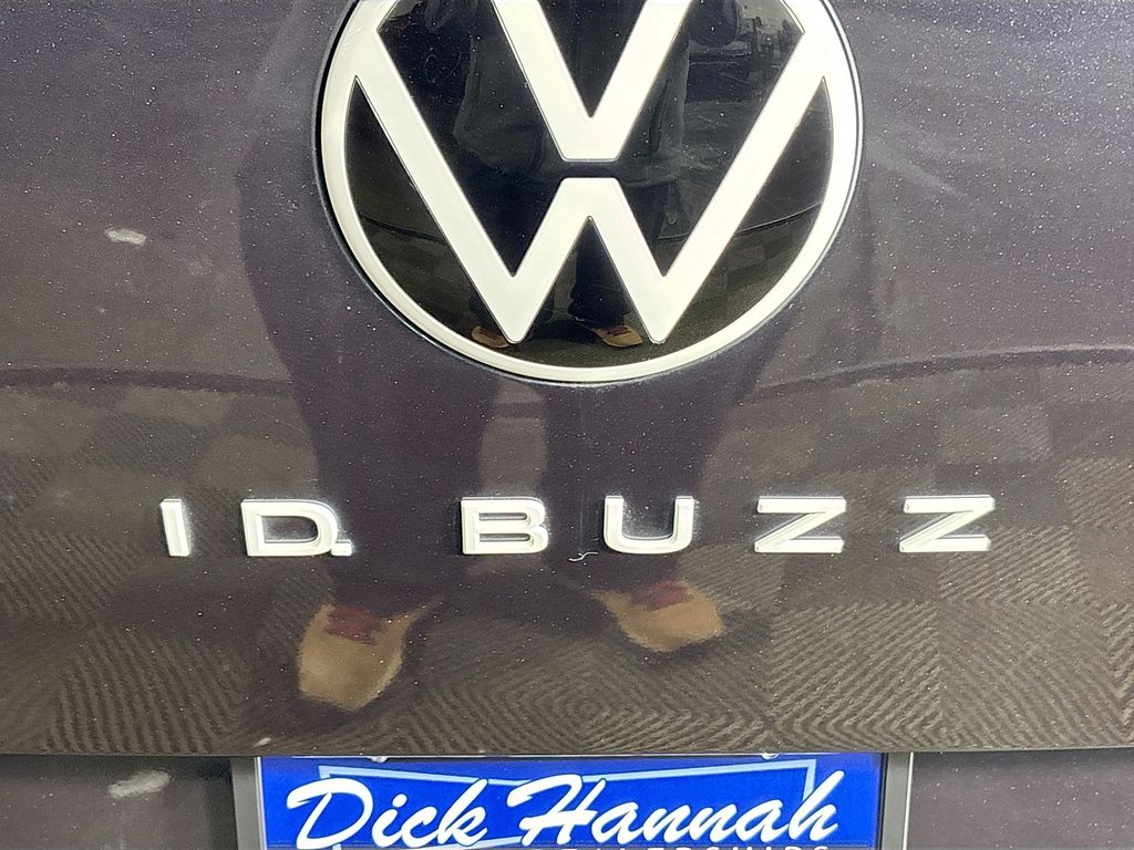 2025 Volkswagen ID. Buzz Pro S Plus