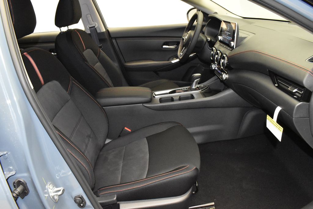 Thumbnail: 2025 Nissan Sentra - 25