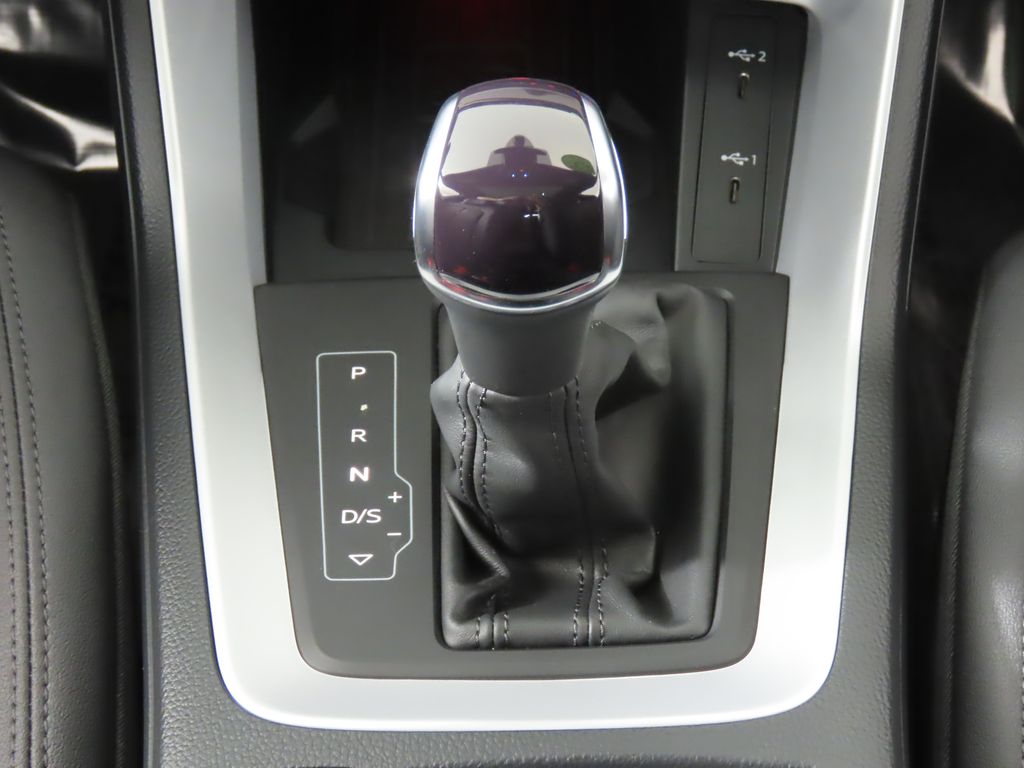 Thumbnail: 2025 Audi Q3 - 24