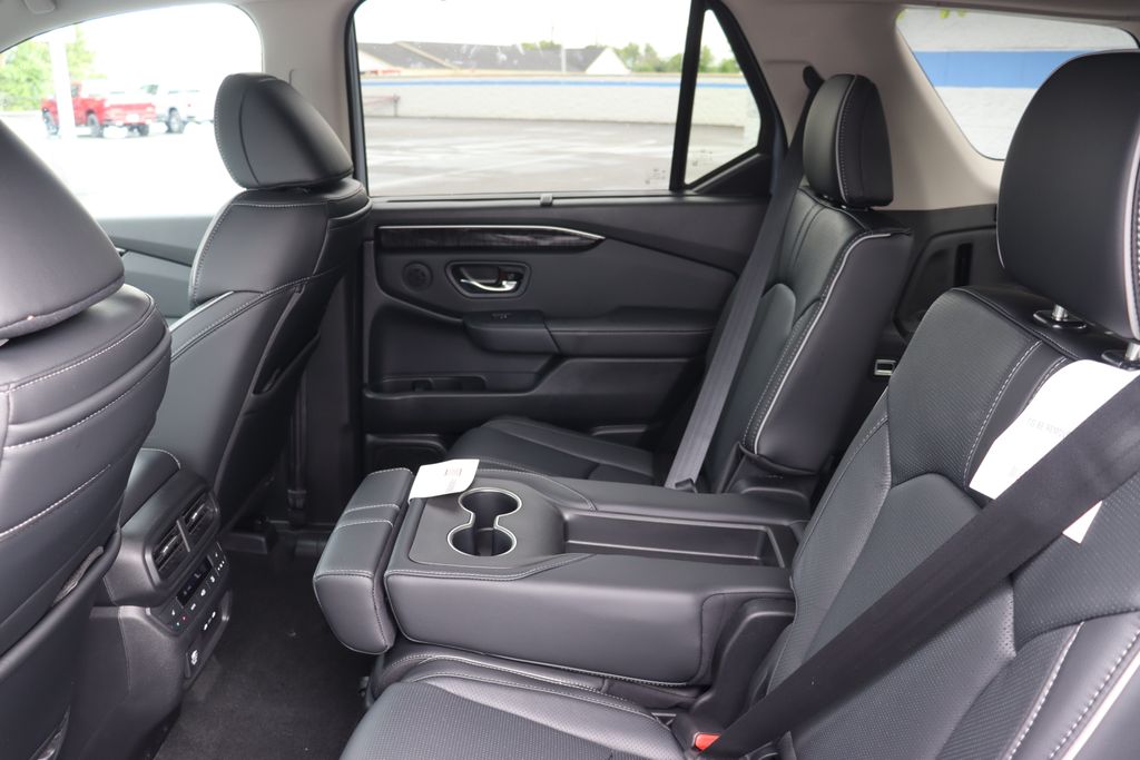 2025 Honda Pilot Black Edition 12