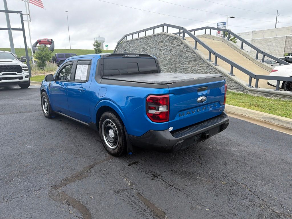 Used 2022 Blue Ford Lariat image 5
