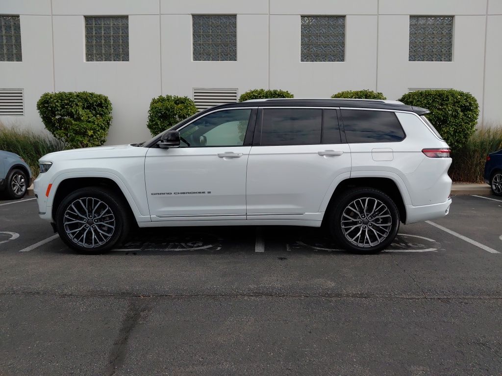Thumbnail: 2023 Jeep Grand Cherokee L - 5