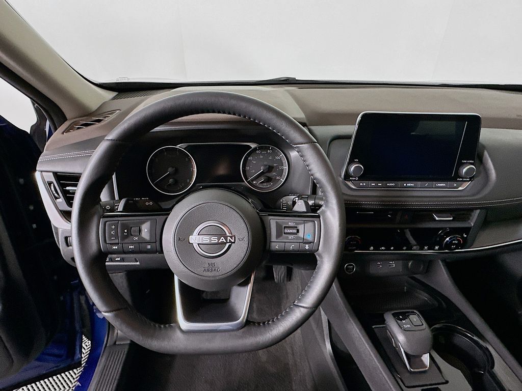 2023 Nissan Rogue SV 11