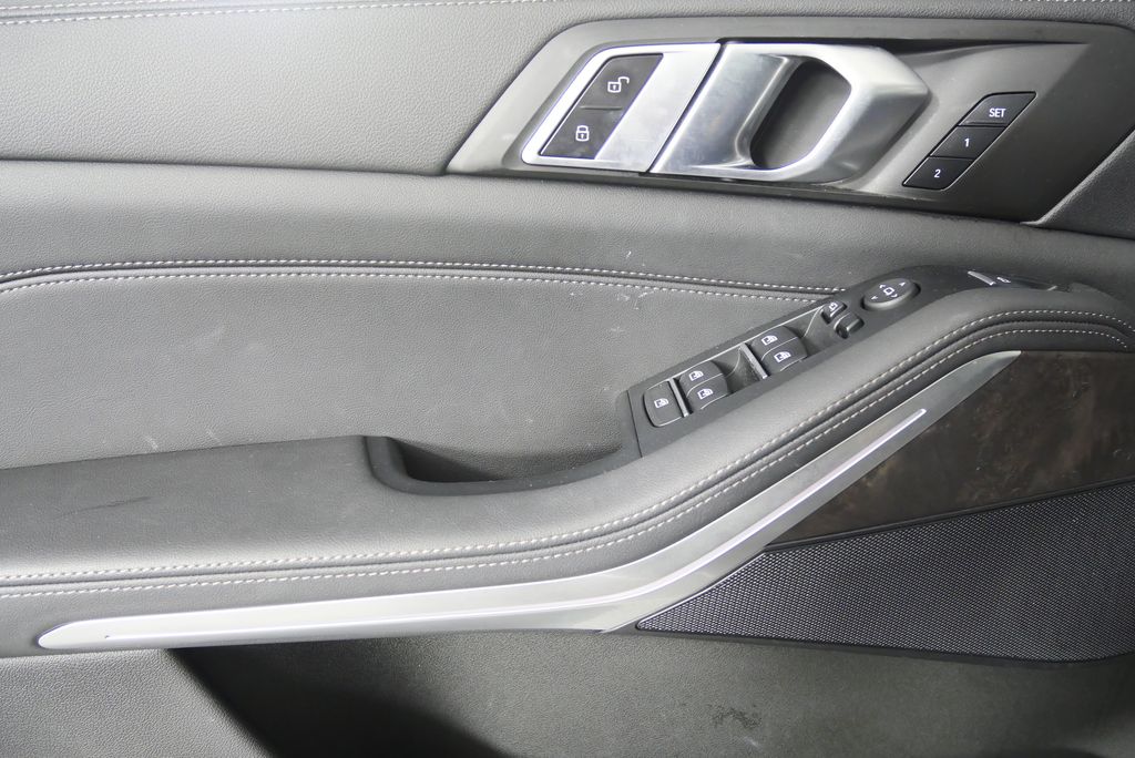 Thumbnail: 2023 BMW X5 - 9