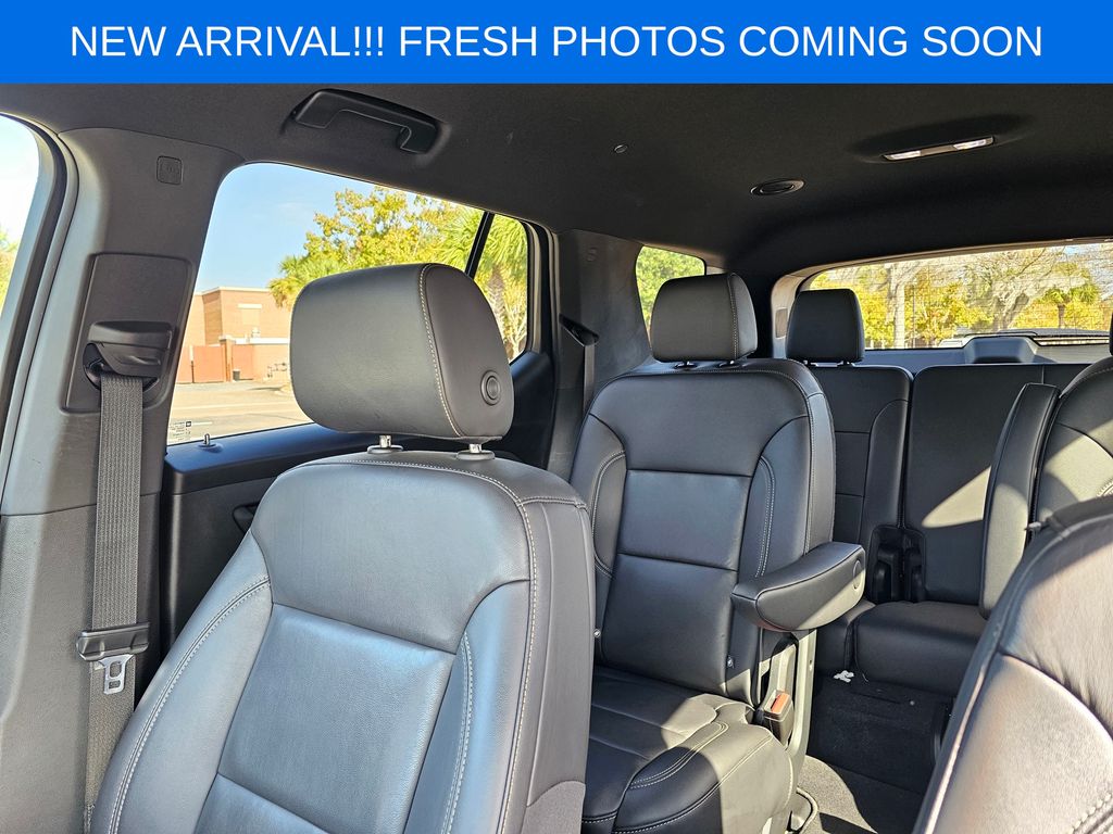 2023 Chevrolet Traverse LT Leather 12