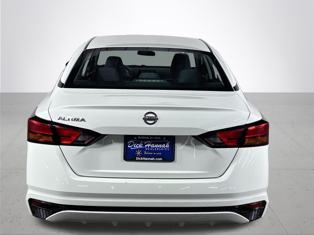 2022 Nissan Altima 2.5 S