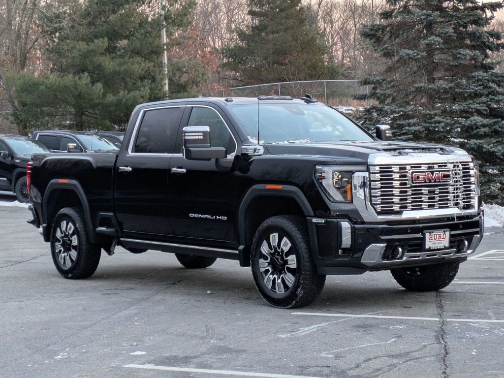 2026 GMC Sierra 3500HD Denali Crew Cab 4WD