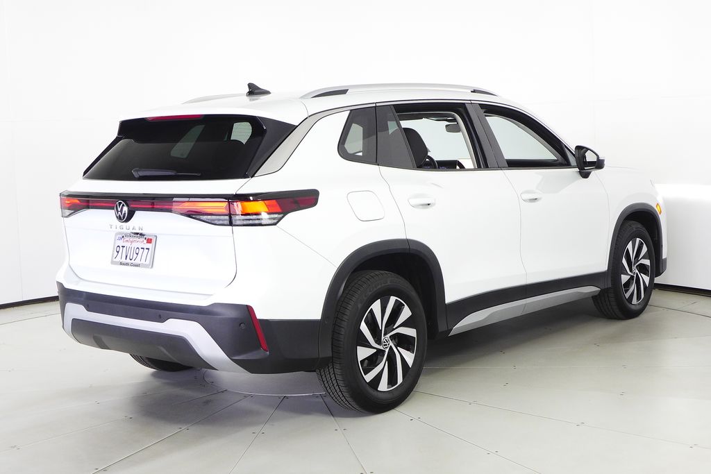 Thumbnail: 2025 Volkswagen Tiguan - 7