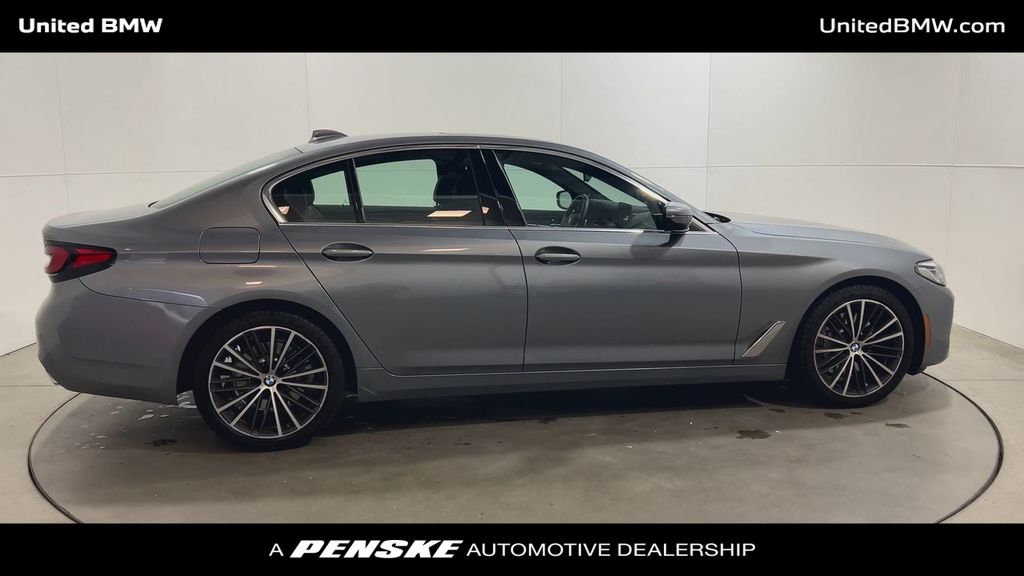2023 BMW 5 Series 530i 9