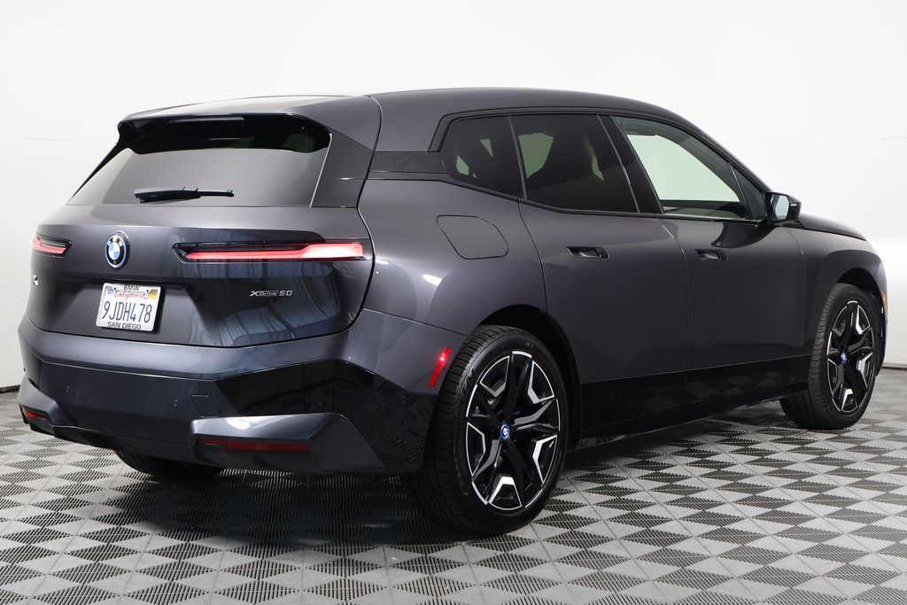 Thumbnail: 2024 BMW iX - 4