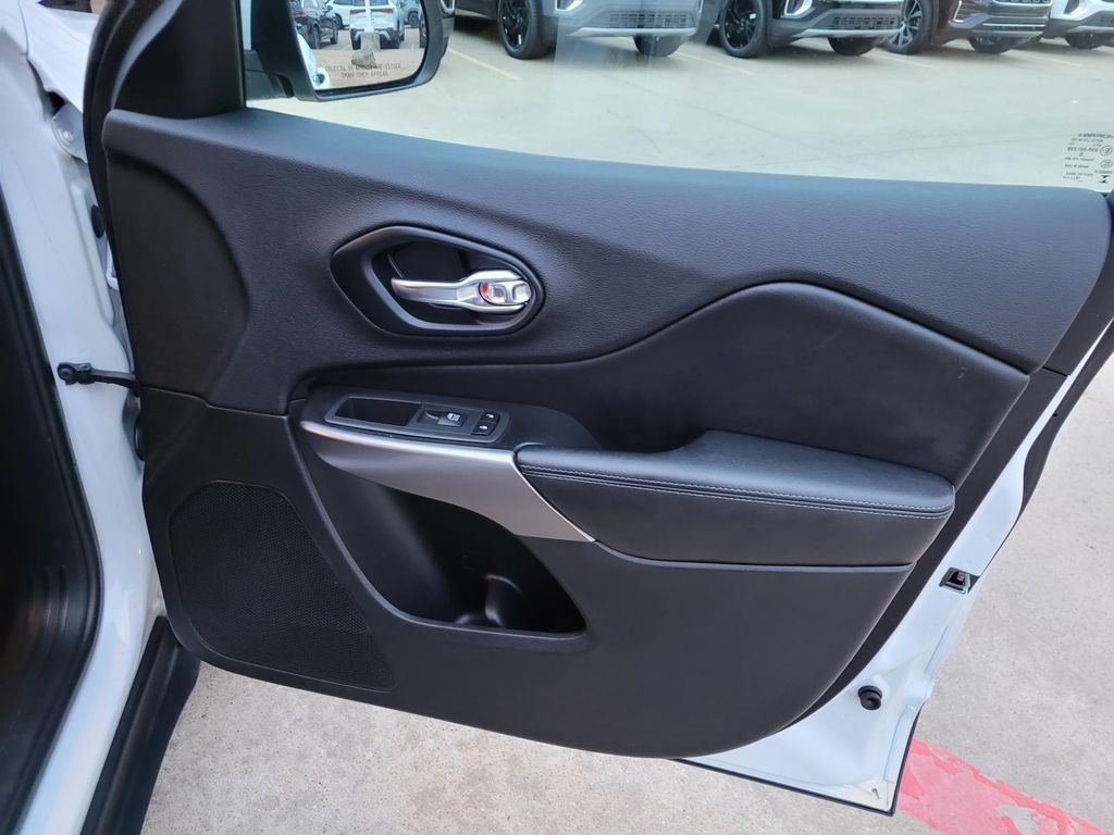 used 2019 Jeep Cherokee car, priced at $19,000