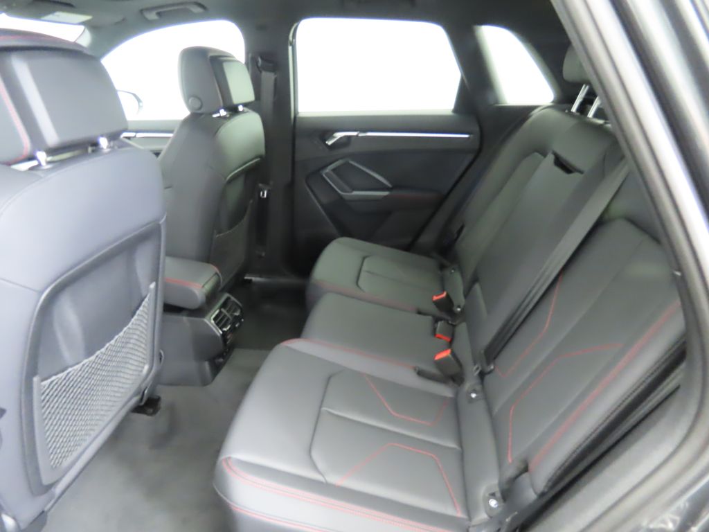 2025 Audi Q3  21