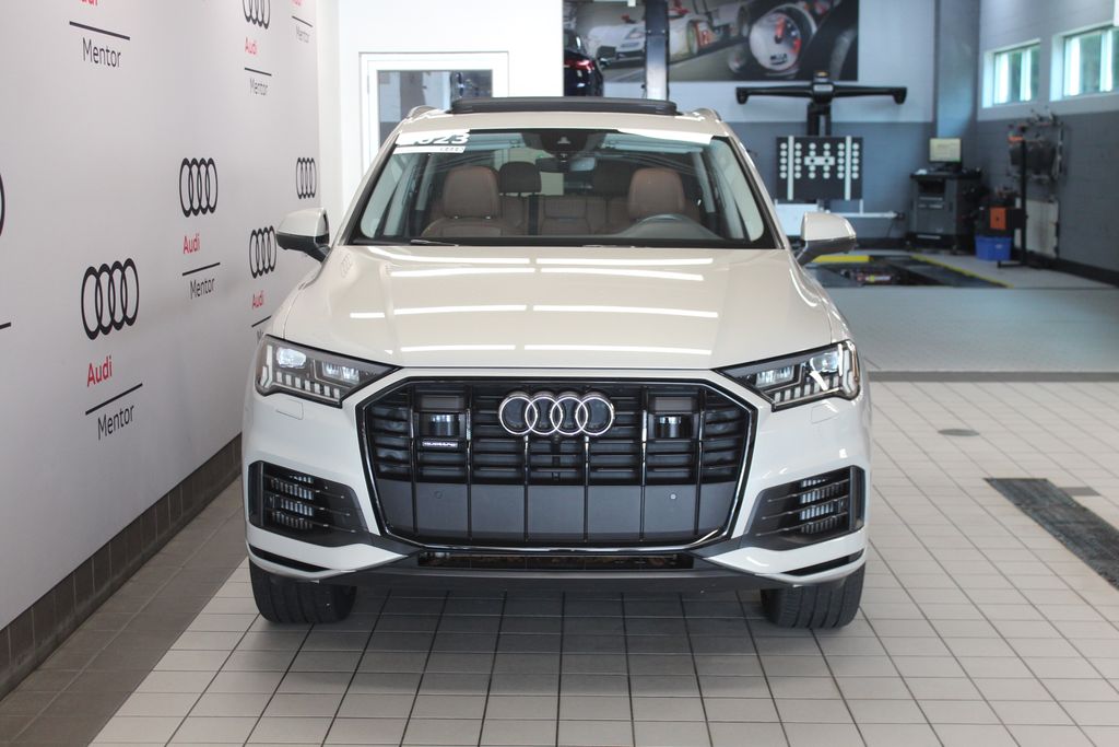 Thumbnail: 2023 Audi Q7 - 9
