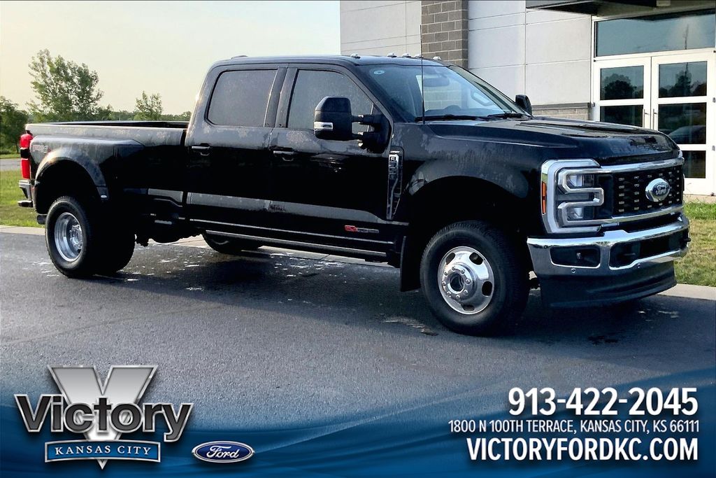 2025 Ford F-350SD Lariat
