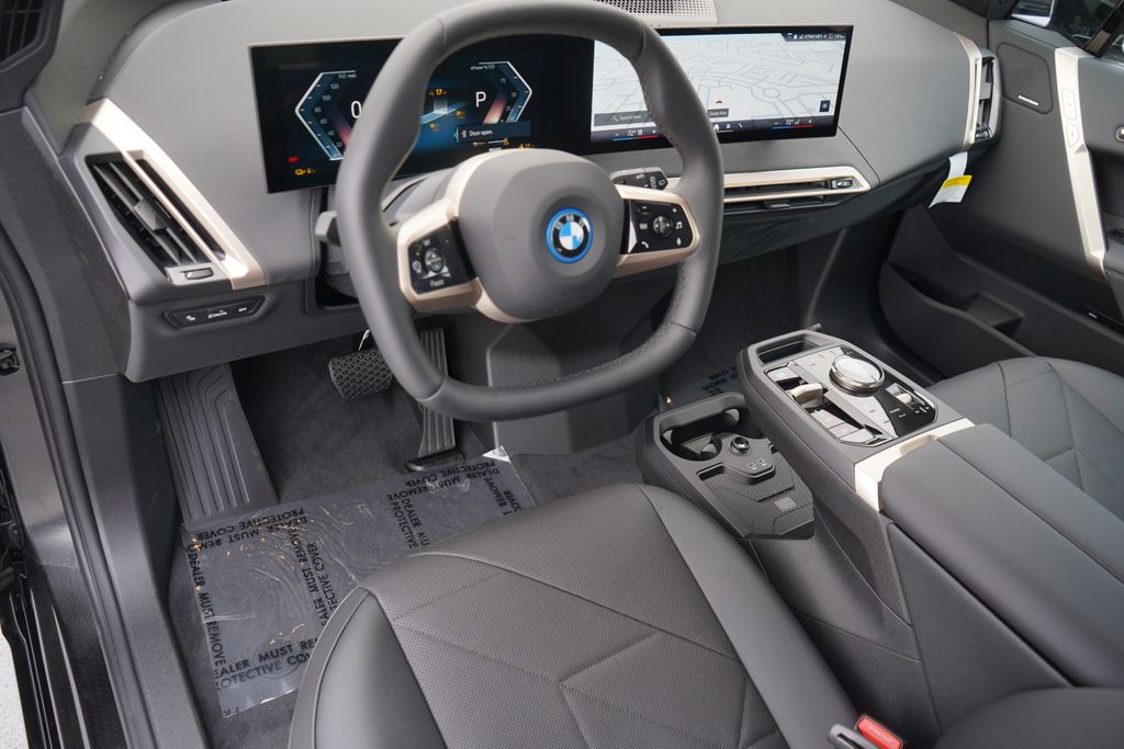 2025 BMW iX xDrive50 12