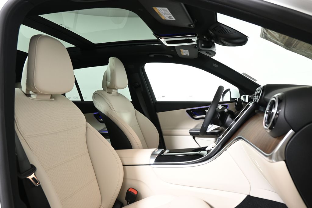 Thumbnail: 2026 Mercedes-Benz GLC - 21